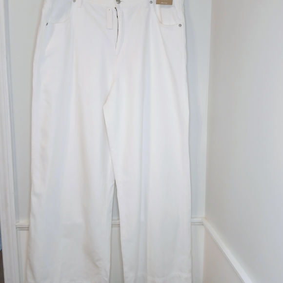 NWT Madewell Women's High-Waist Super Wide-Leg Flare Jeans White Size 33 - Picture 2 of 7